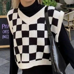 YesStyle Flotto V-Neck Checkered Sweater Vest | Black & Cream | S/M | NWOT